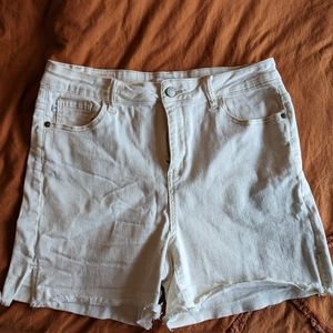Judy Blue khaki denim shorts XL